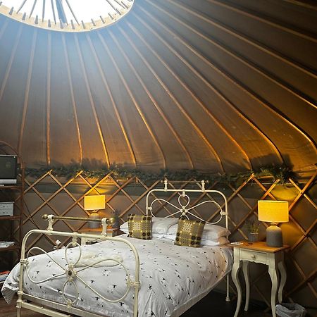 Sunbank Yurt Hotel Llangollen Exterior foto
