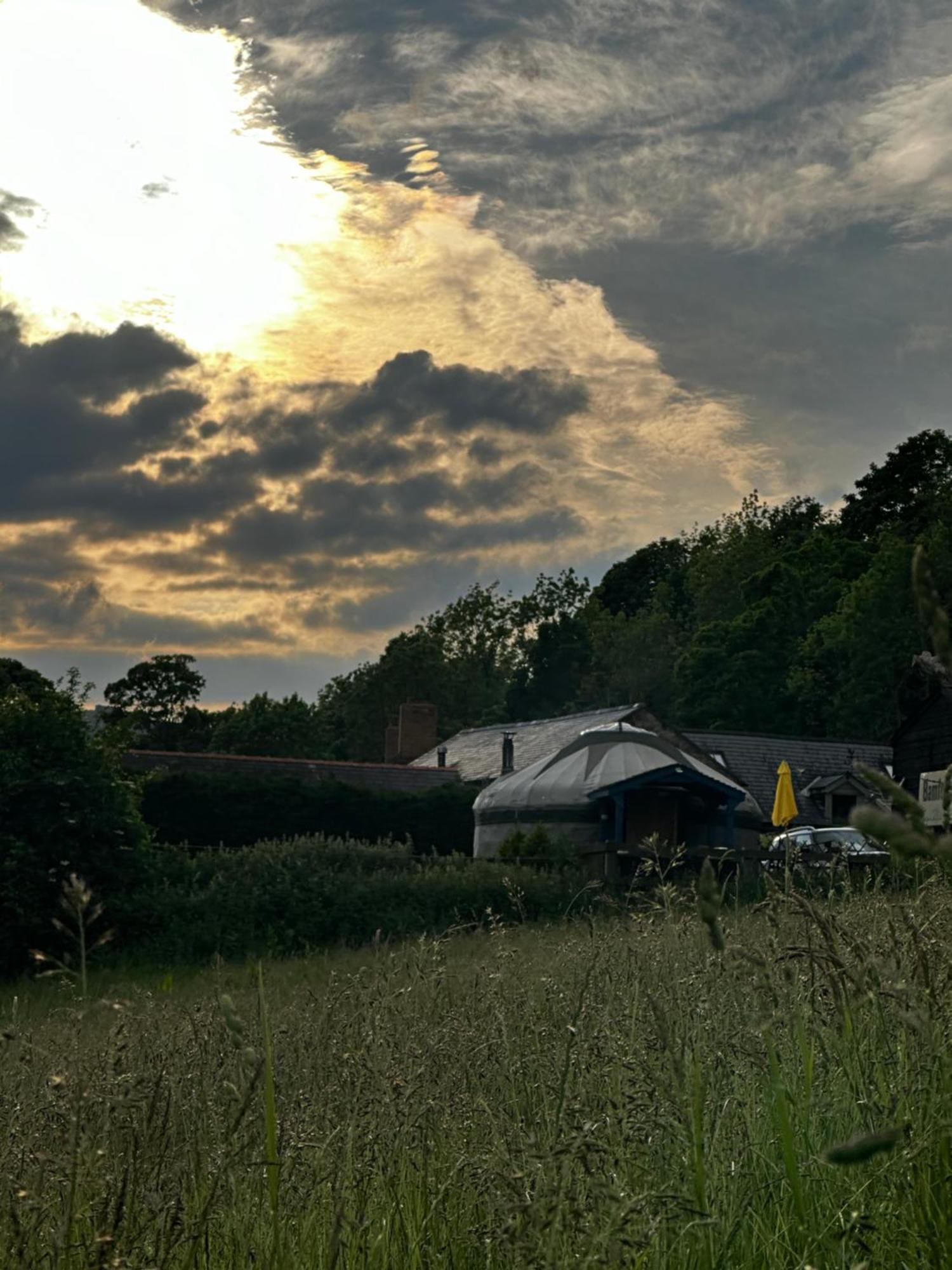 Sunbank Yurt Hotel Llangollen Exterior foto