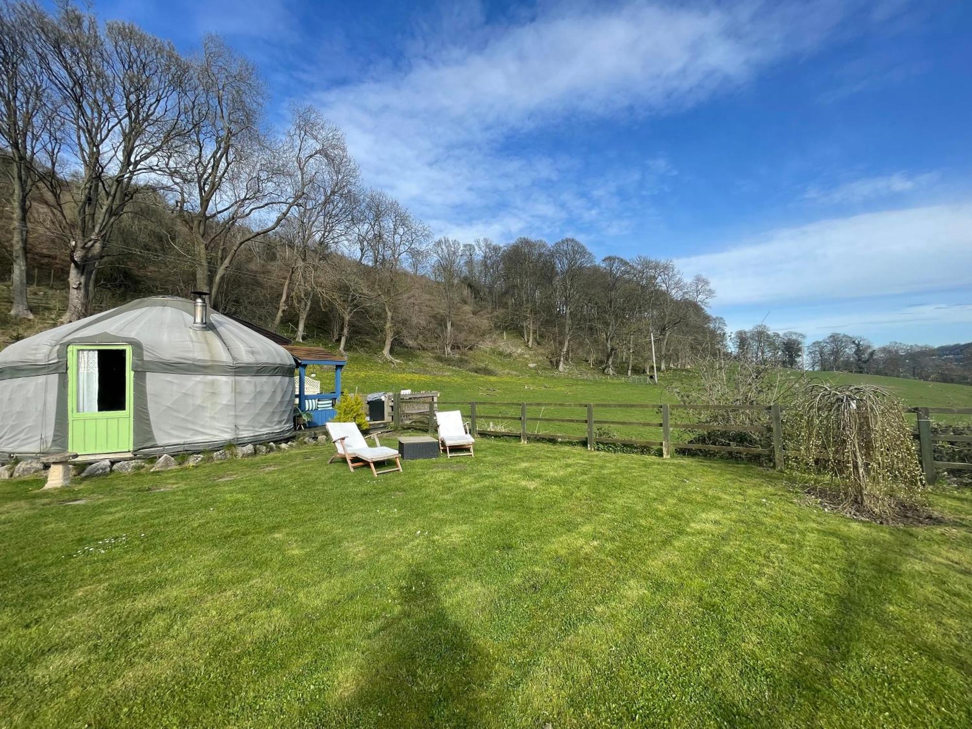 Sunbank Yurt Hotel Llangollen Exterior foto